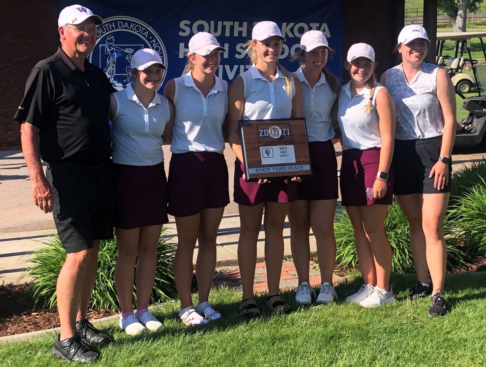 WinnerGirlsGolfTeam